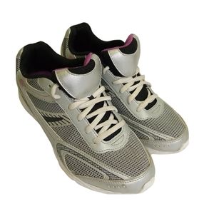 Women's Cross Trekkers Tennis Shoes 9